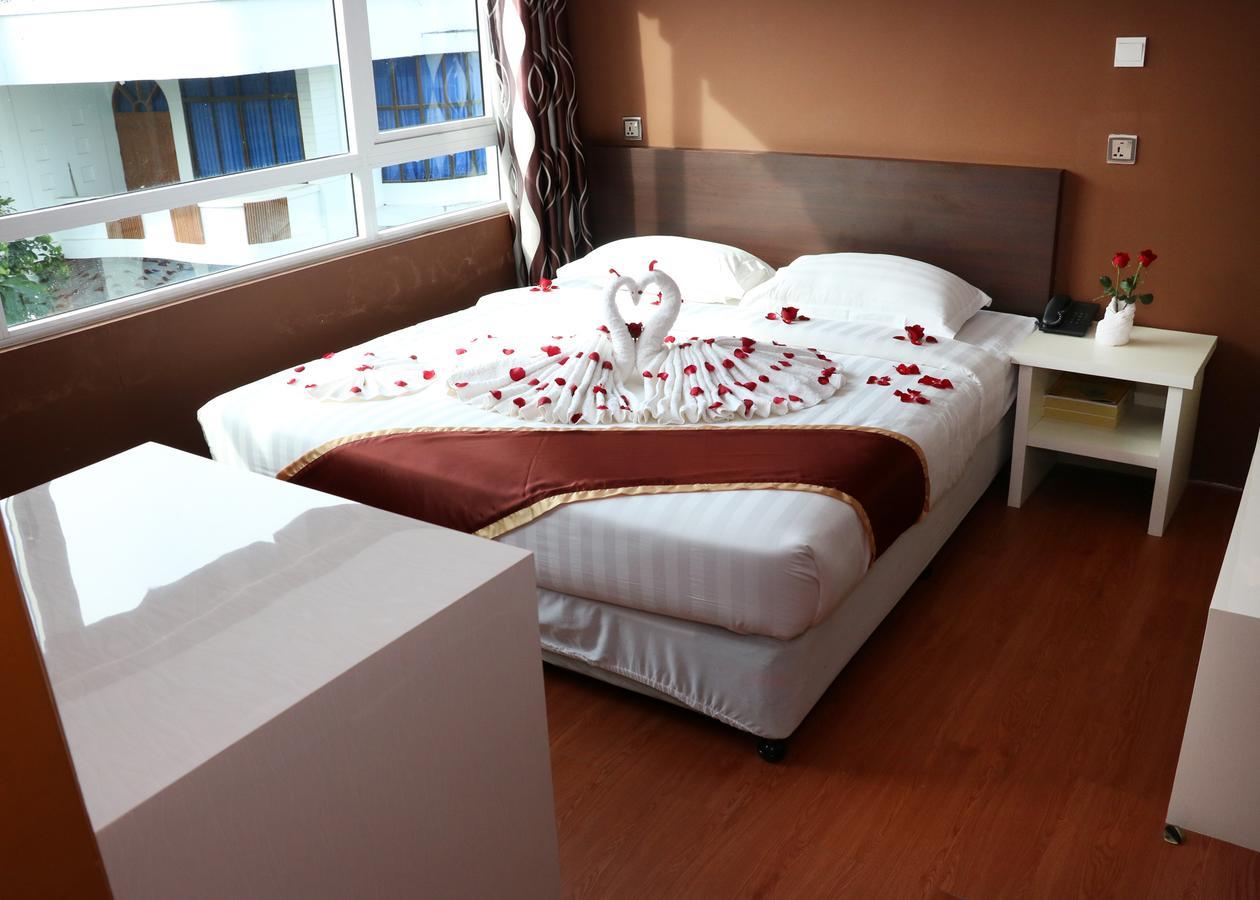 Beauty Land Hotel Γιανγκόν Εξωτερικό φωτογραφία